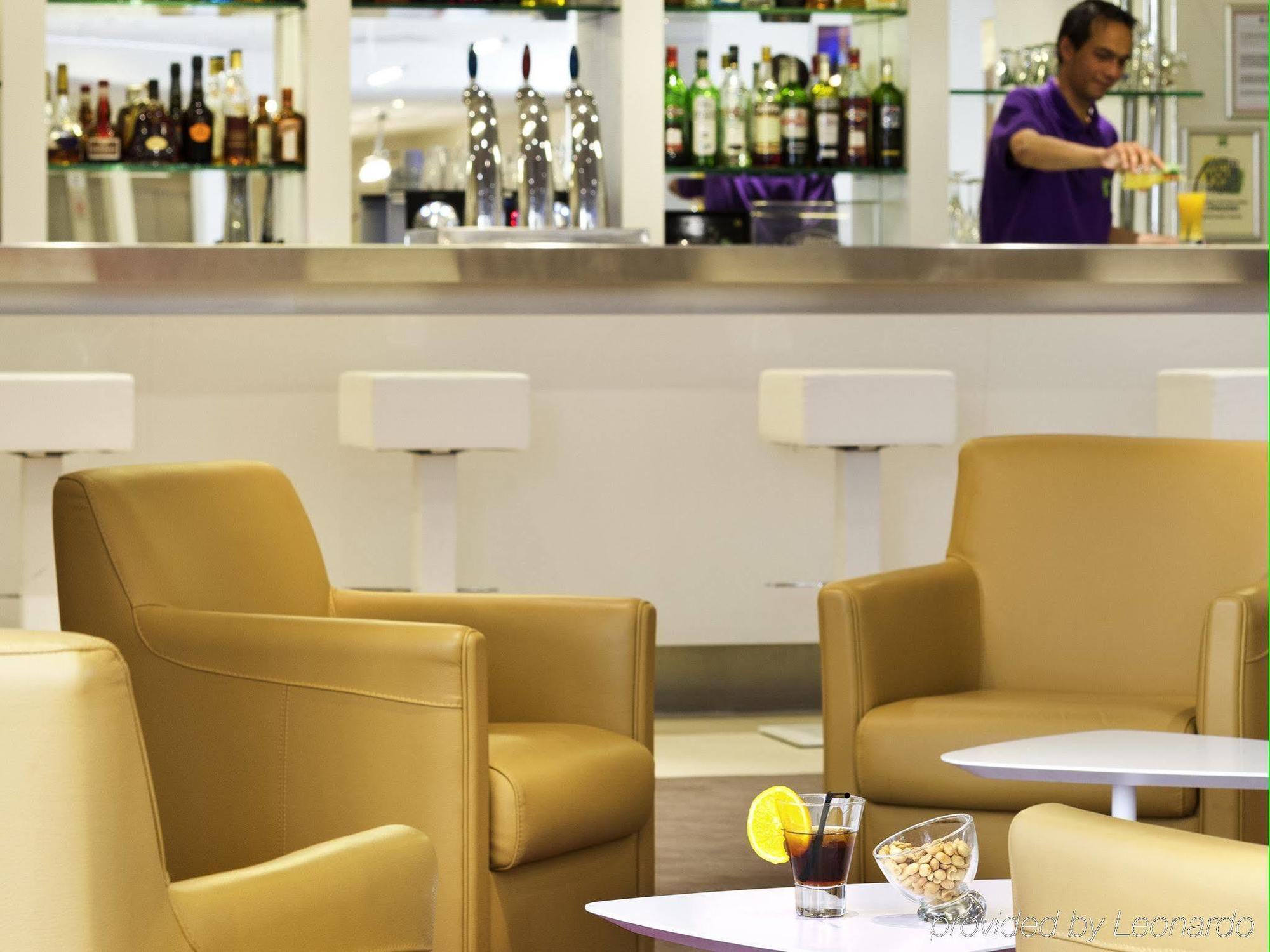 Mercure Paris Le Bourget Aeroport Le Blanc-Mesnil Restaurante foto