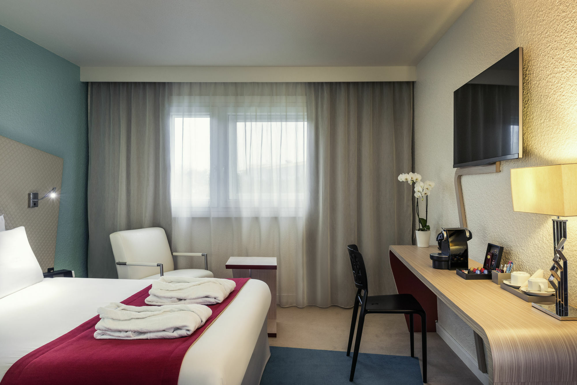 Mercure Paris Le Bourget Aeroport Le Blanc-Mesnil Exterior foto